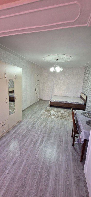 Satılır 1 otaqlı köhnə tikili, 30 m², İnşaatçılar m.-4