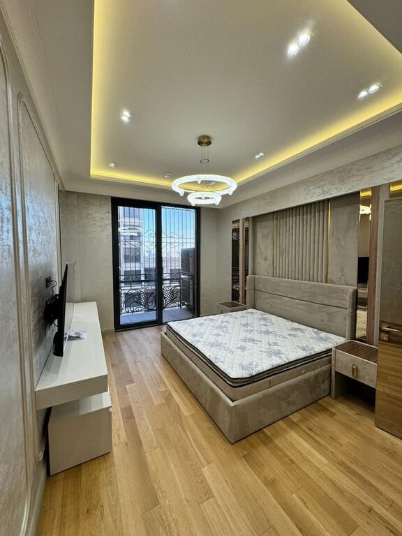 Kirayə verilir 3 otaqlı yeni tikili, 170 m², 28 May m.-7