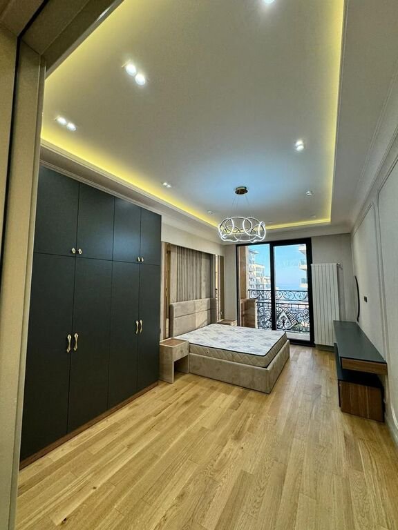 Kirayə verilir 3 otaqlı yeni tikili, 170 m², 28 May m.-8