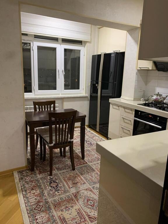 Satılır 4 otaqlı köhnə tikili, 115 m², Azadlıq Prospekti m.-7