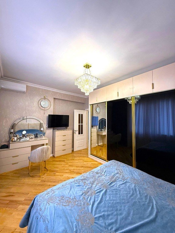 Satılır 3 otaqlı yeni tikili, 130 m², Elmlər Akademiyası m.-5