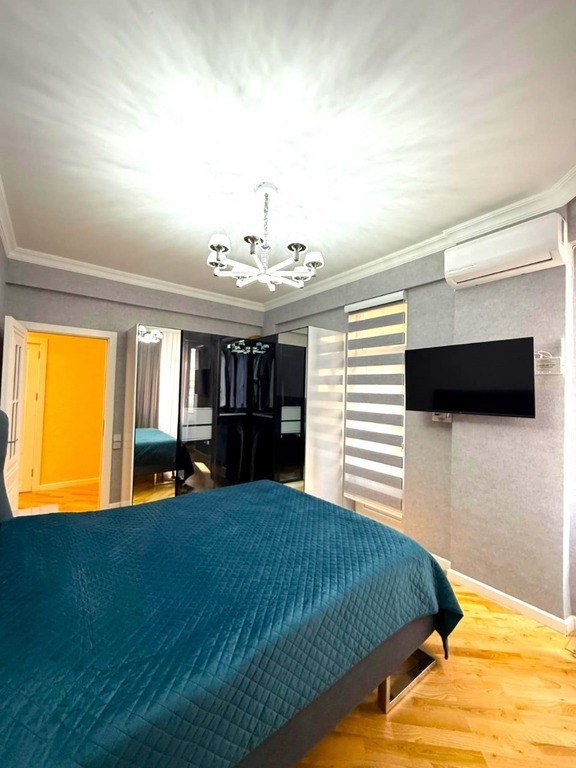 Satılır 3 otaqlı yeni tikili, 130 m², Elmlər Akademiyası m.-7