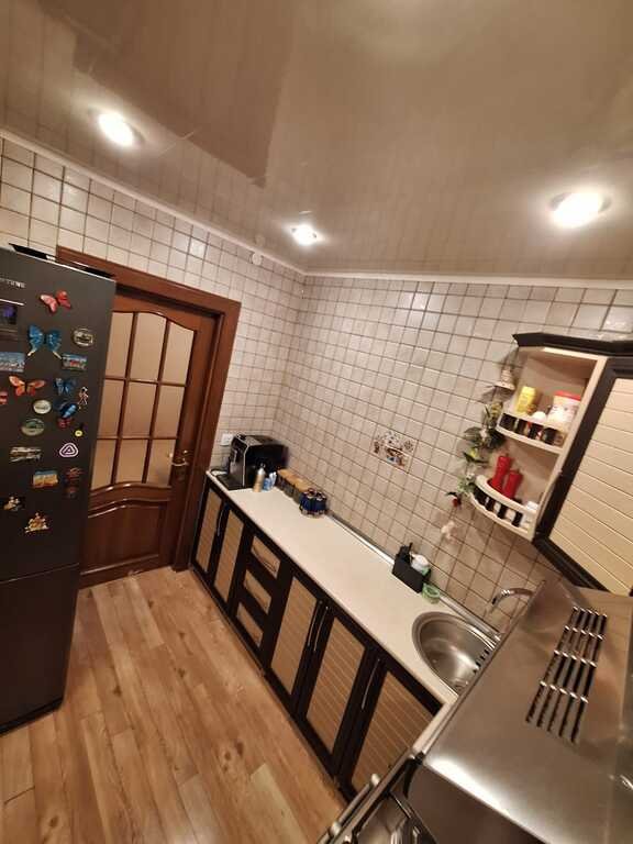 Satılır 3 otaqlı köhnə tikili, 75 m², İnşaatçılar m.-8