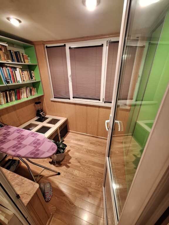 Satılır 3 otaqlı köhnə tikili, 75 m², İnşaatçılar m.-11
