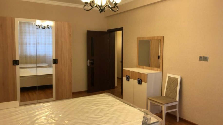 Kirayə verilir 2 otaqlı yeni tikili, 60 m², İnşaatçılar m.-7