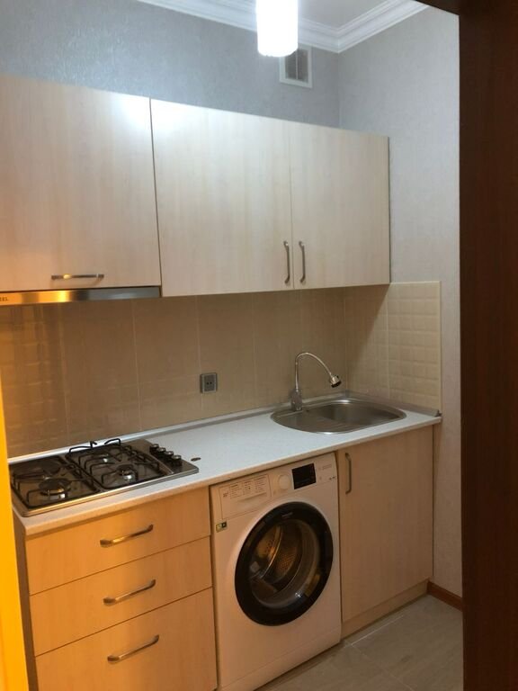 Kirayə verilir 2 otaqlı yeni tikili, 60 m², İnşaatçılar m.-10