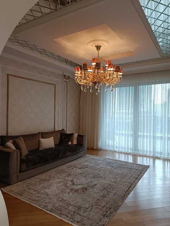 Kirayə verilir 3 otaqlı yeni tikili, 150 m², 28 May m.-4