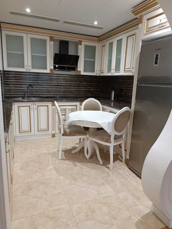 Kirayə verilir 3 otaqlı yeni tikili, 150 m², 28 May m.-7