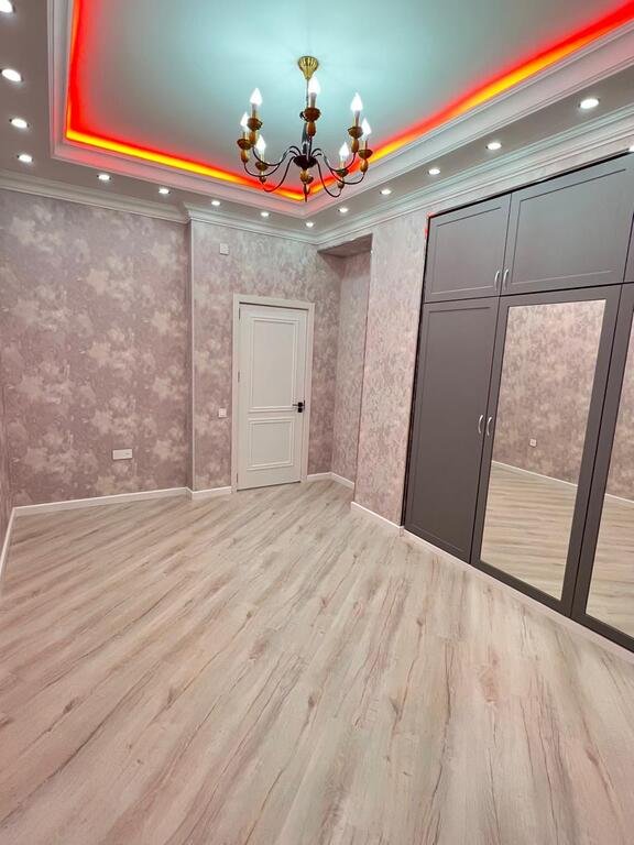 Satılır 1 otaqlı yeni tikili, 65 m², İnşaatçılar m.-12