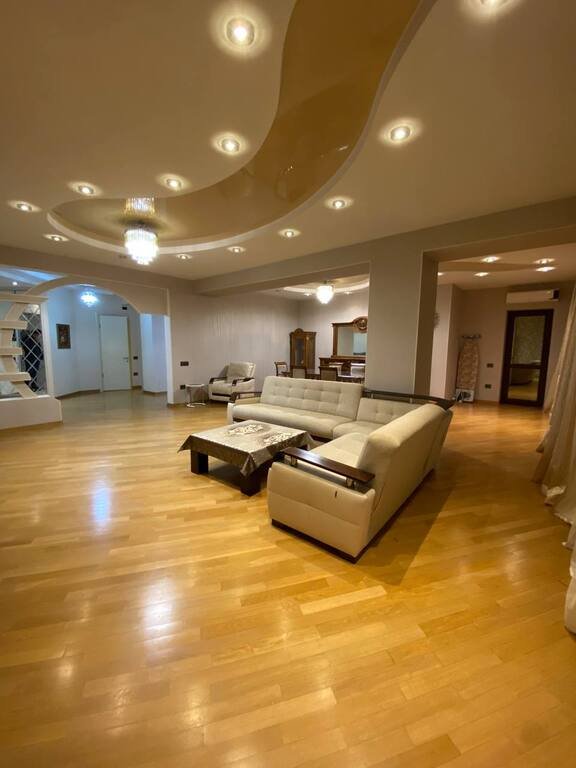 Satılır 4 otaqlı yeni tikili, 190 m², Gənclik m.-4