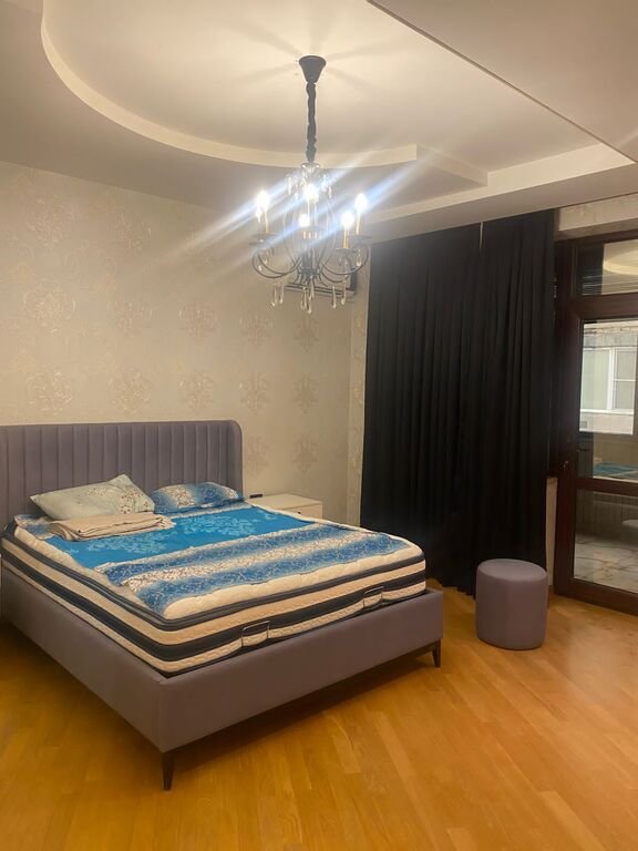Satılır 4 otaqlı yeni tikili, 190 m², Gənclik m.-9