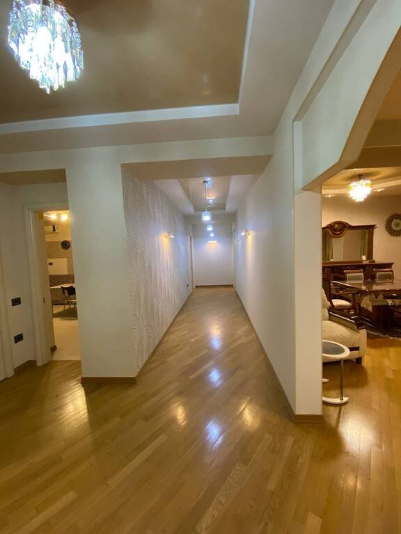 Satılır 4 otaqlı yeni tikili, 190 m², Gənclik m.-19
