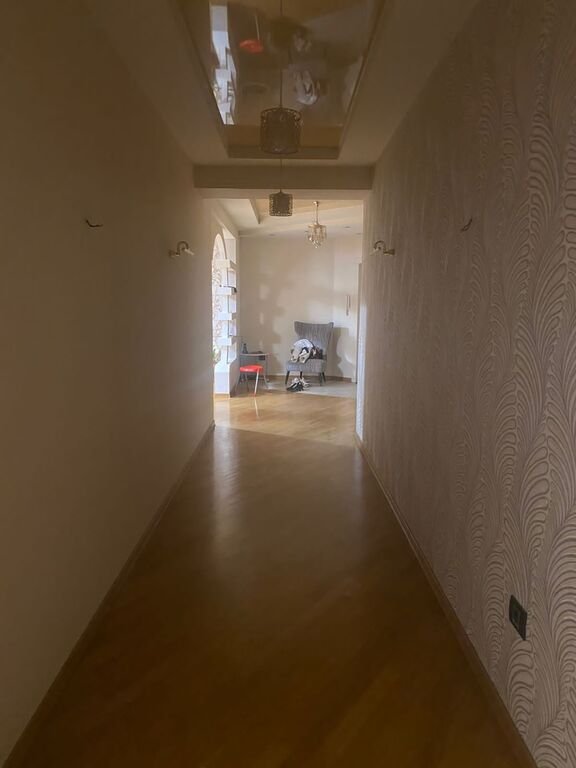 Satılır 4 otaqlı yeni tikili, 190 m², Gənclik m.-28