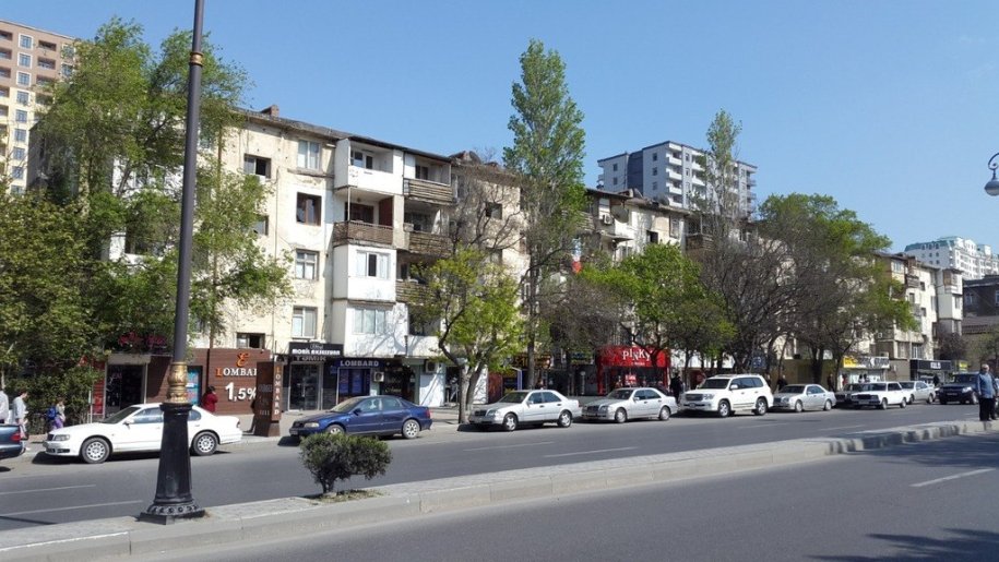 Kirayə verilir 1 otaqlı köhnə tikili, 40 m², İnşaatçılar m.-1