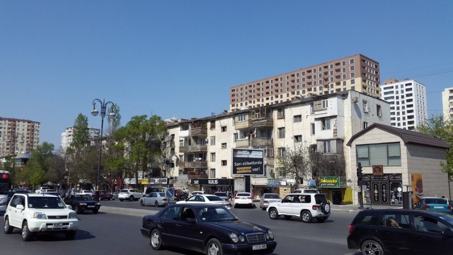 Kirayə verilir 1 otaqlı köhnə tikili, 40 m², İnşaatçılar m.-2