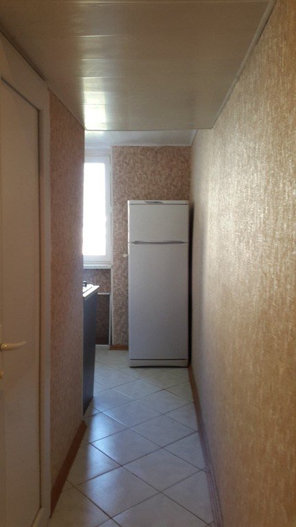 Kirayə verilir 1 otaqlı köhnə tikili, 40 m², İnşaatçılar m.-12