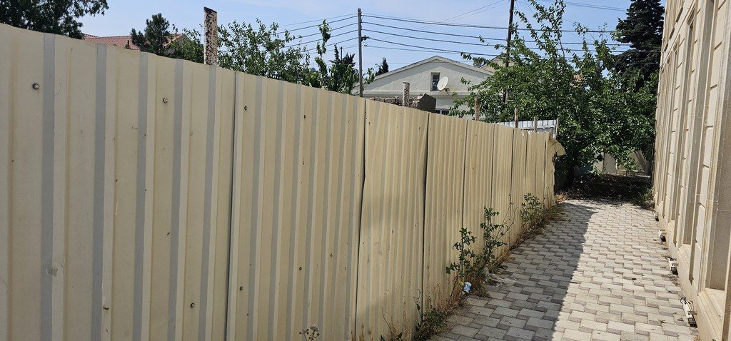 3 sot torpaq satılır, Xəzər-3