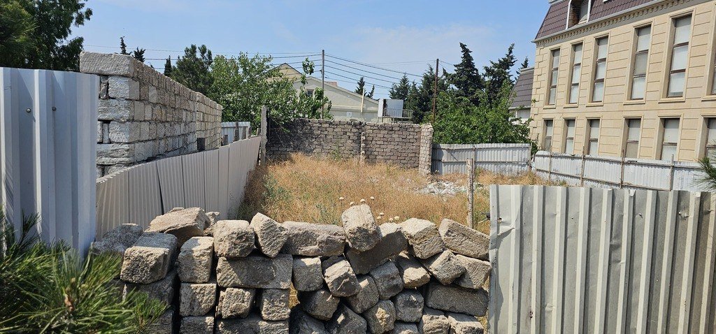 3 sot torpaq satılır, Xəzər-4