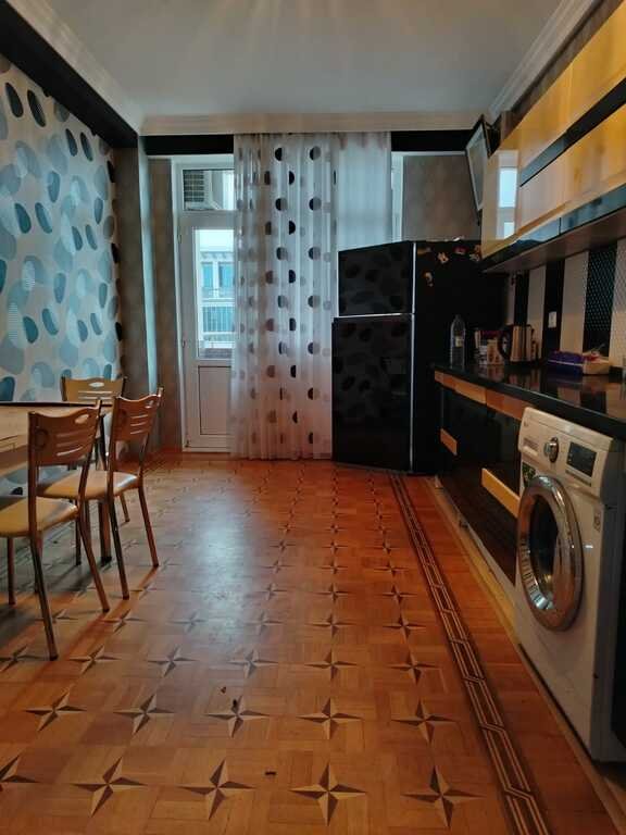 Satılır 4 otaqlı yeni tikili, 175 m², Nizami m.-5