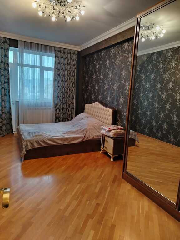 Satılır 4 otaqlı yeni tikili, 175 m², Nizami m.-12