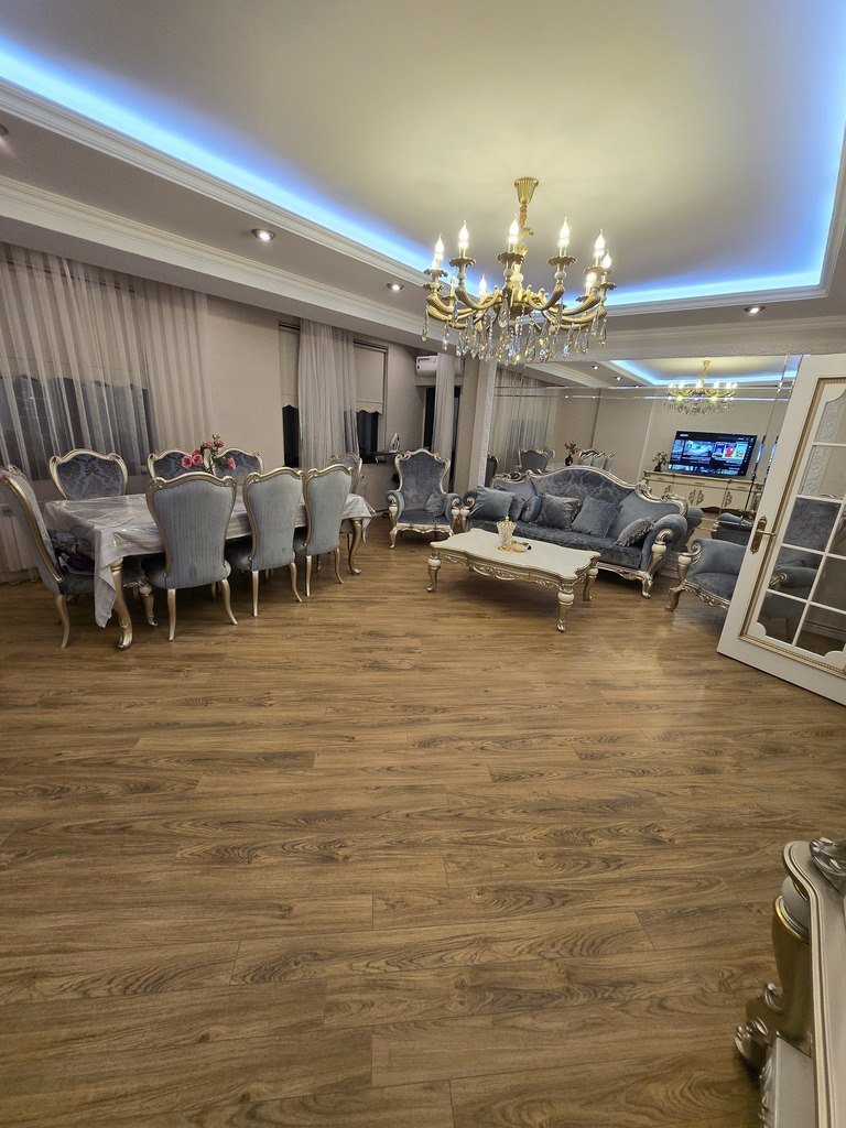 Satılır 4 otaqlı yeni tikili, 178 m², İnşaatçılar m.-1