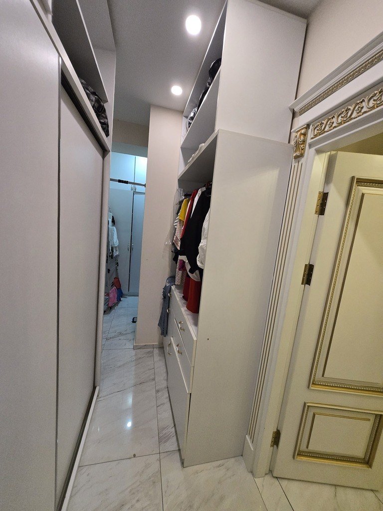 Satılır 4 otaqlı yeni tikili, 178 m², İnşaatçılar m.-4
