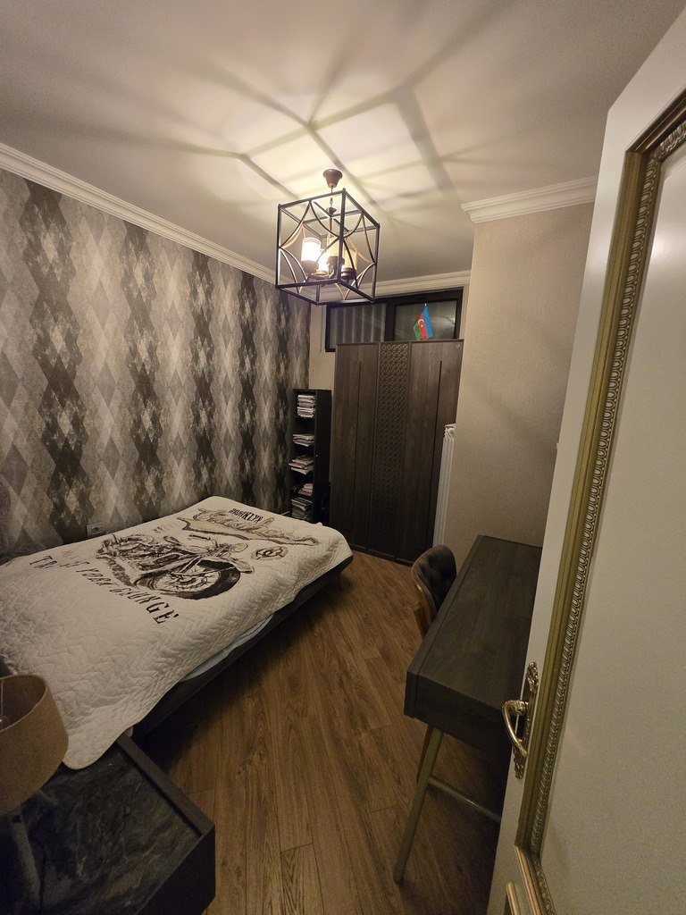 Satılır 4 otaqlı yeni tikili, 178 m², İnşaatçılar m.-11