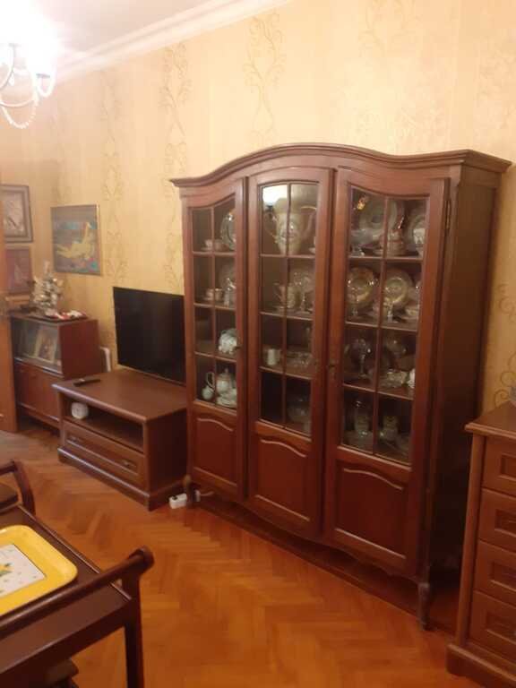 Satılır 3 otaqlı köhnə tikili, 60 m², İçərişəhər m.-2