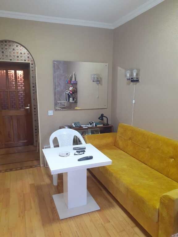 Satılır 3 otaqlı köhnə tikili, 60 m², İçərişəhər m.-5