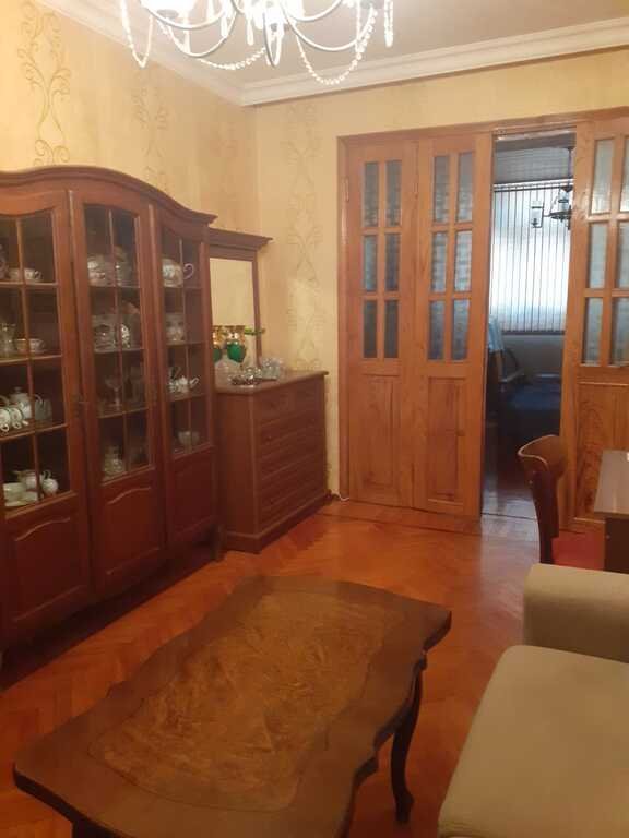 Satılır 3 otaqlı köhnə tikili, 60 m², İçərişəhər m.-8