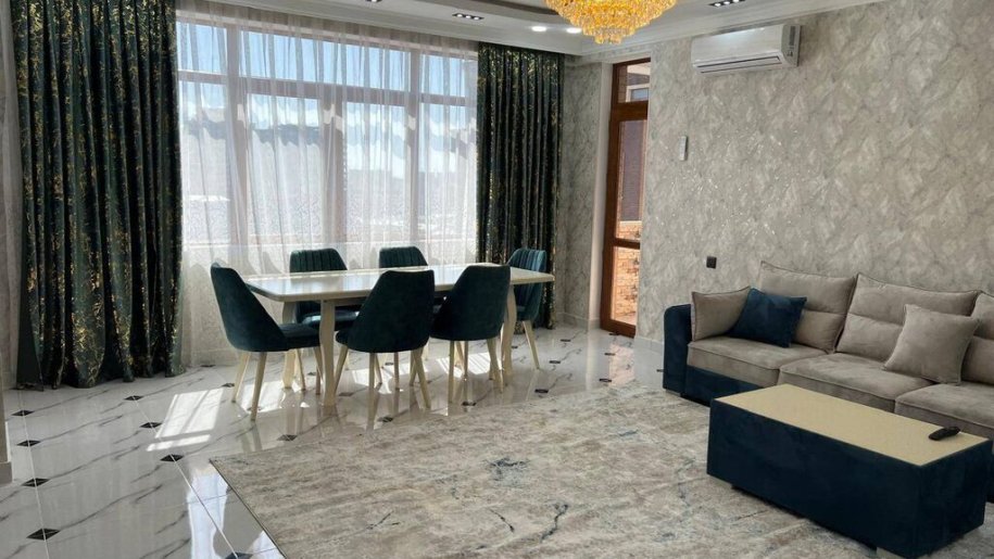 Kirayə verilir 3 otaqlı yeni tikili, 96 m², 28 May m.-1