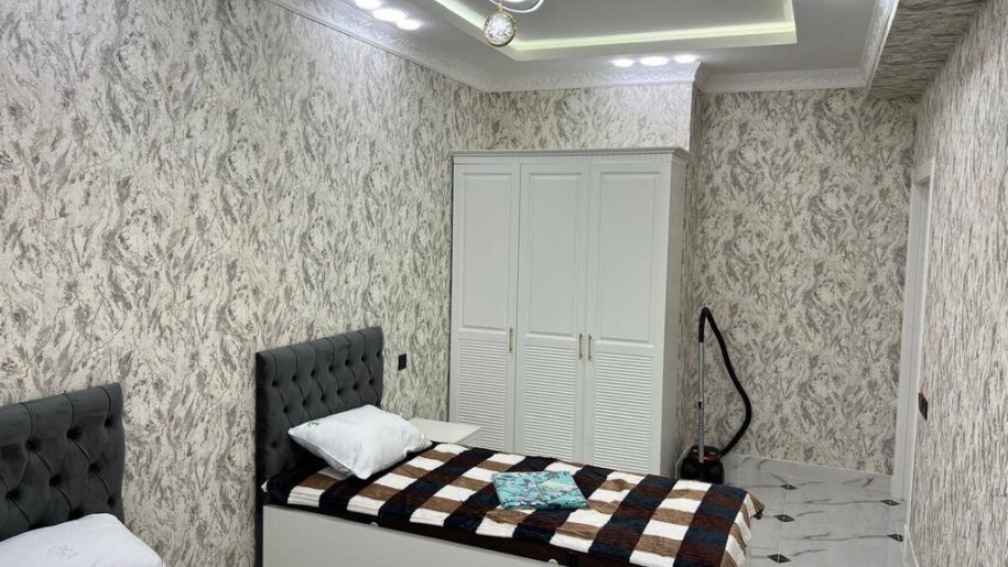Kirayə verilir 3 otaqlı yeni tikili, 96 m², 28 May m.-5