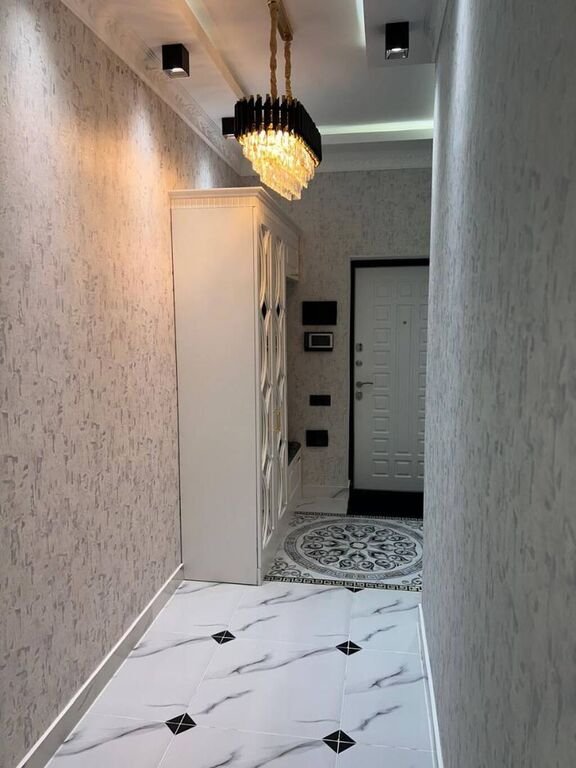 Kirayə verilir 3 otaqlı yeni tikili, 96 m², 28 May m.-8