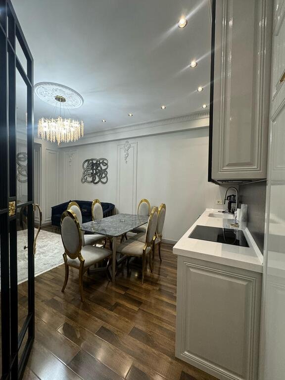 Satılır 2 otaqlı yeni tikili, 70 m², Elmlər Akademiyası m.-5