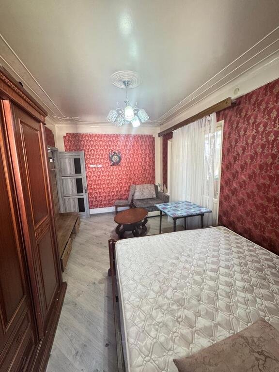 Satılır 4 otaqlı köhnə tikili, 110 m², Gənclik m.-25