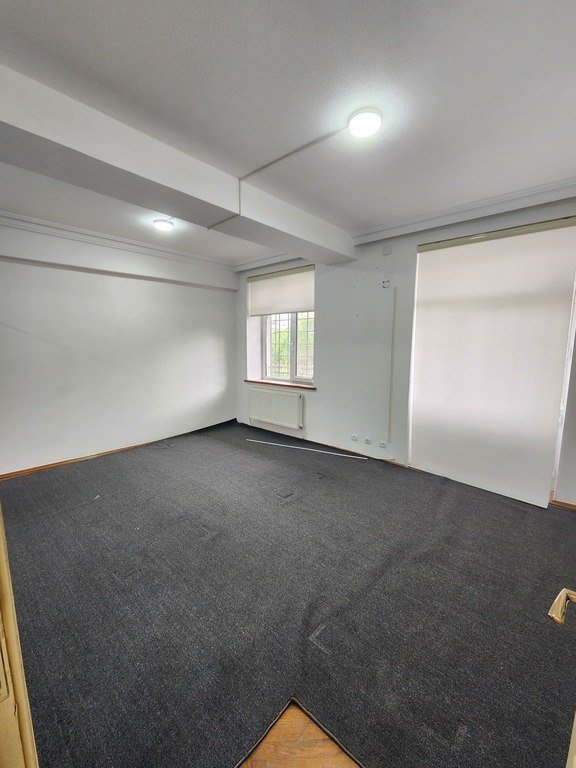 Kirayə verilir 4 otaqlı köhnə tikili, 110 m², 28 May m.-6
