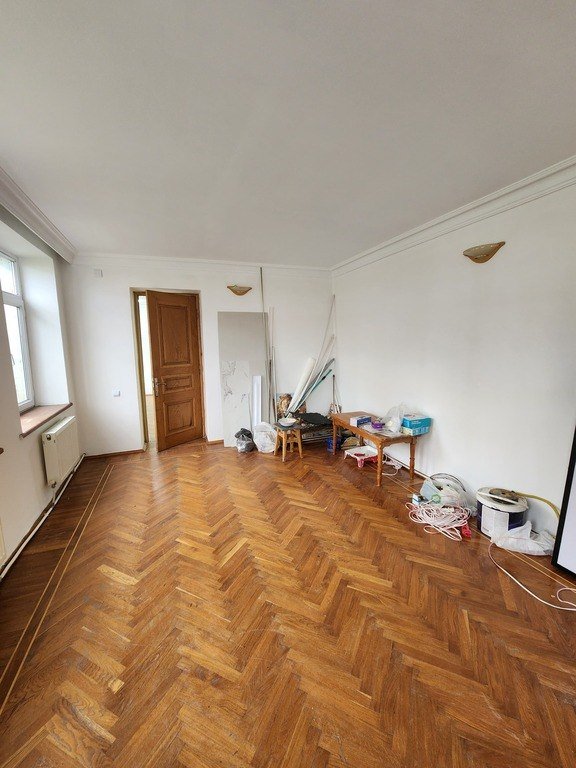Kirayə verilir 4 otaqlı köhnə tikili, 110 m², 28 May m.-8