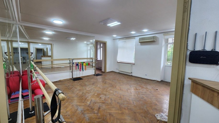 Kirayə verilir 4 otaqlı köhnə tikili, 110 m², 28 May m.-13