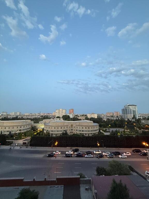 Satılır 2 otaqlı köhnə tikili, 65 m², Nəsimi m.-1