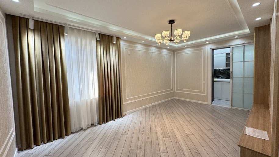 Satılır 3 otaqlı köhnə tikili, 65 m², Xalqlar dostluğu m.-2