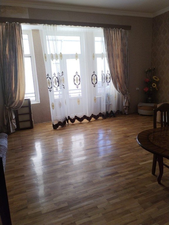 Satılır 3 otaqlı köhnə tikili, 72 m², Sahil m.-3