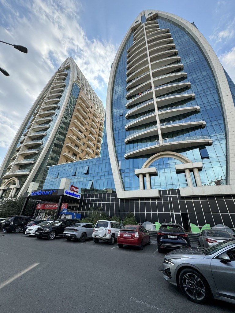 Kirayə verilir 3 otaqlı yeni tikili, 114 m², Elmlər Akademiyası m.-1