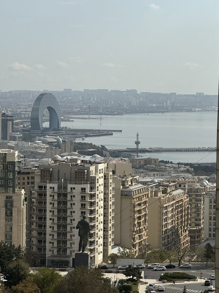 Kirayə verilir 3 otaqlı yeni tikili, 114 m², Elmlər Akademiyası m.-2