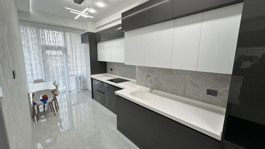 Kirayə verilir 3 otaqlı yeni tikili, 114 m², Elmlər Akademiyası m.-13
