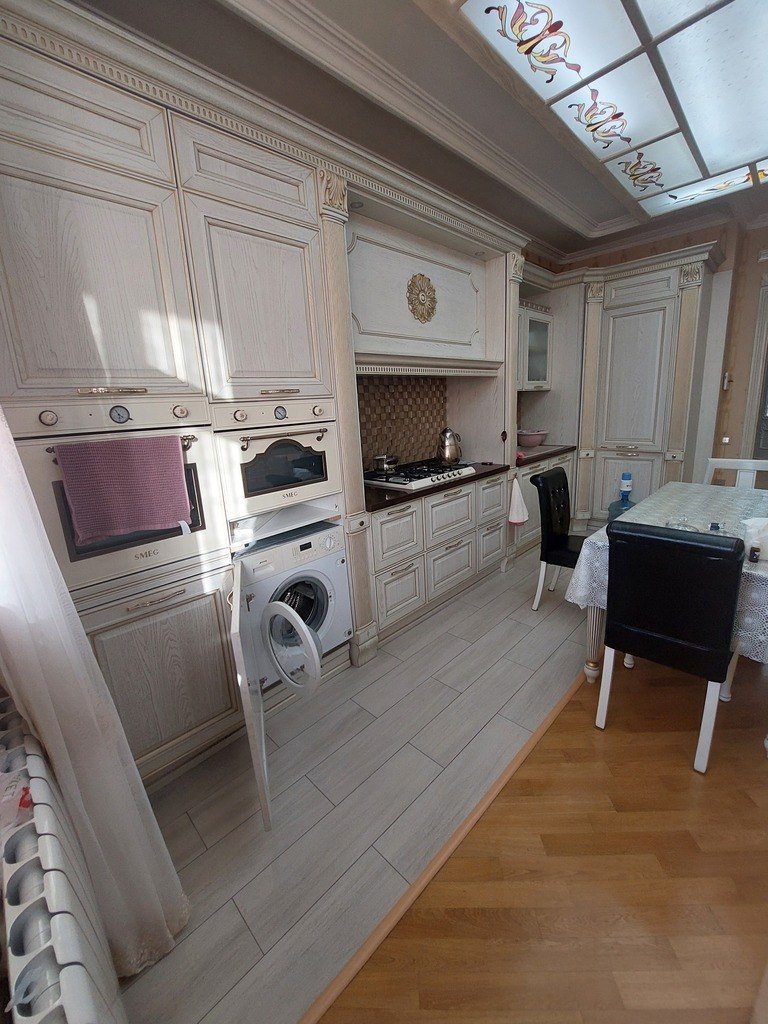 Satılır 4 otaqlı yeni tikili, 185 m², 8 noyabr-8