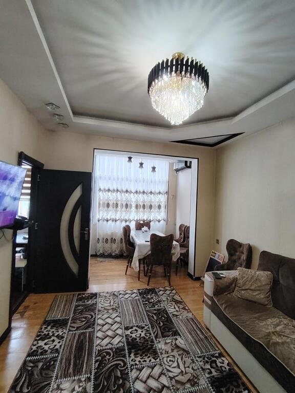 Kirayə verilir 2 otaqlı köhnə tikili, 55 m², Memar Əcəmi m.-2