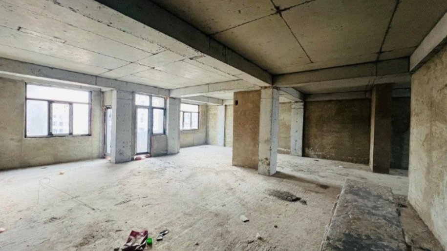 Satılır 3 otaqlı yeni tikili, 131 m², Azadlıq Prospekti m.-3