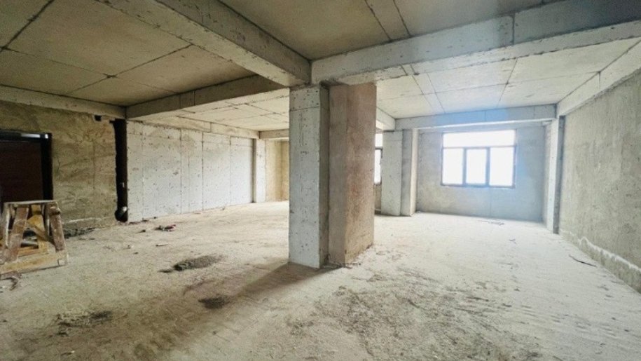 Satılır 3 otaqlı yeni tikili, 131 m², Azadlıq Prospekti m.-4