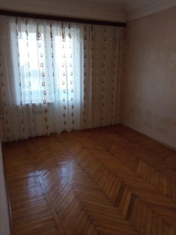 Kirayə verilir 1 otaqlı köhnə tikili, 40 m², Neftçilər m.-2