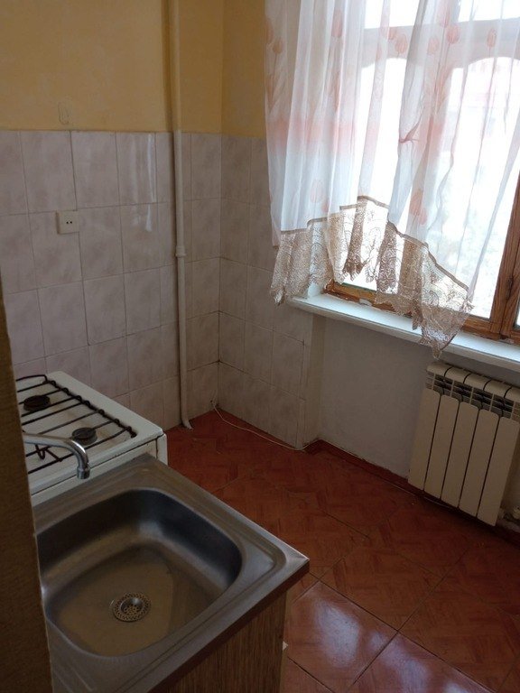Kirayə verilir 1 otaqlı köhnə tikili, 40 m², Neftçilər m.-4